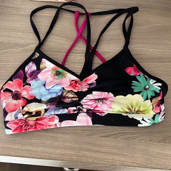 Old Navy Active Sports Bra - Picture 1 of 2